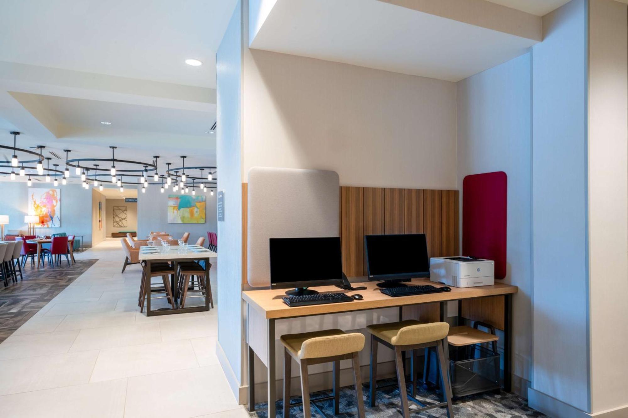 Hilton Garden Inn Brunswick Extérieur photo