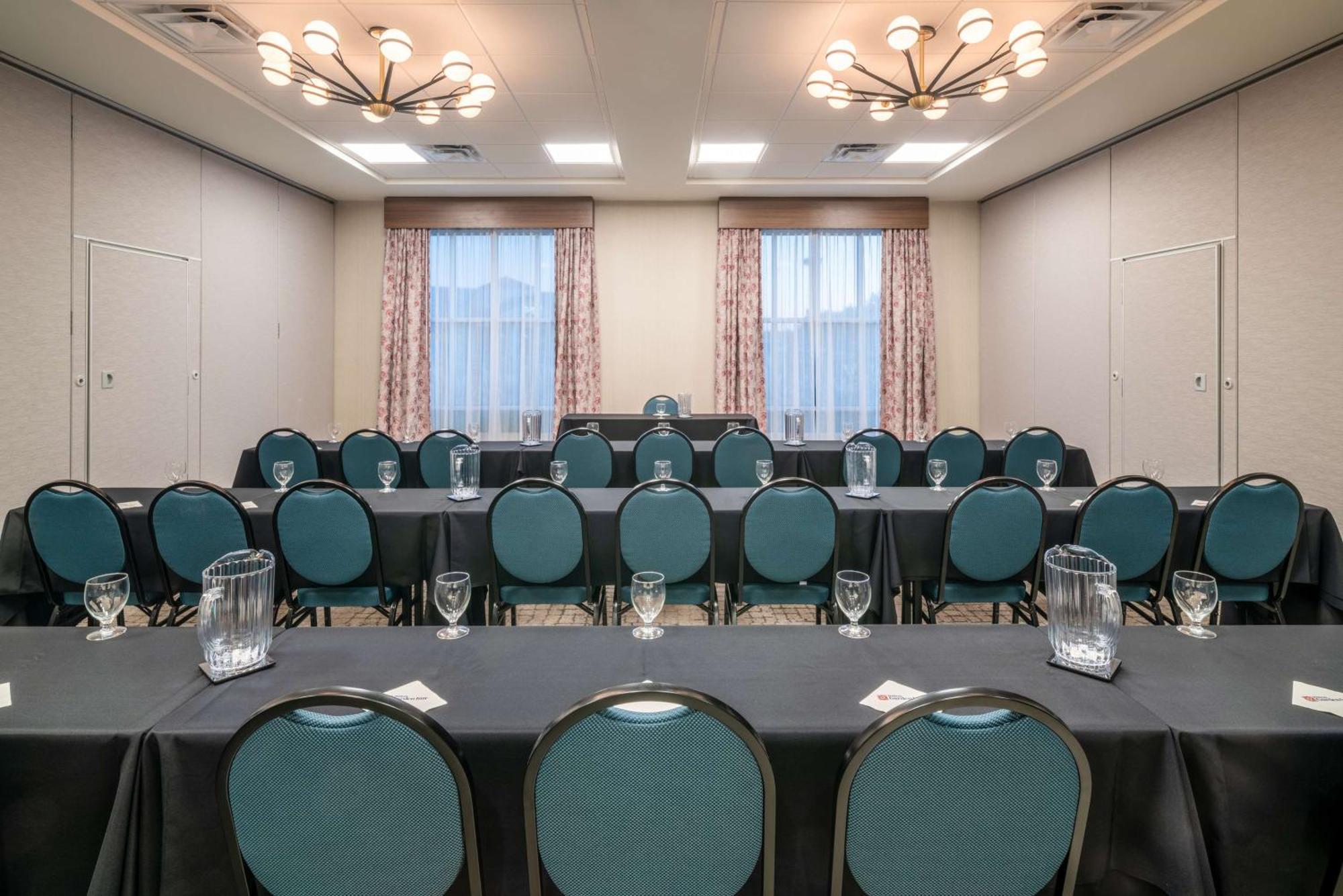 Hilton Garden Inn Brunswick Extérieur photo